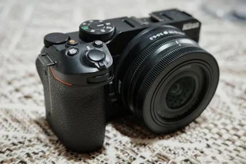 Nikon Z30 + NIKKOR Z DX 16-50mm Kit + Viltrox AF 23mm f/1.4, Audio, Tv en Foto, Fotocamera's Digitaal, Zo goed als nieuw, Compact