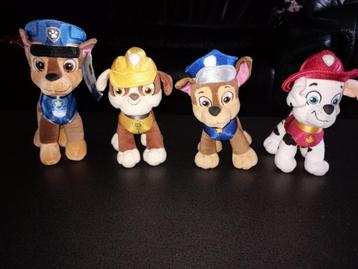 11 Verschillende knuffels van Paw Patrol Nickelodeon 5-7€/st beschikbaar voor biedingen