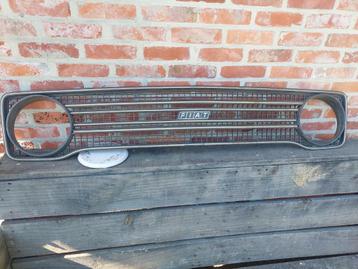 Fiat 128 Grille  beschikbaar voor biedingen