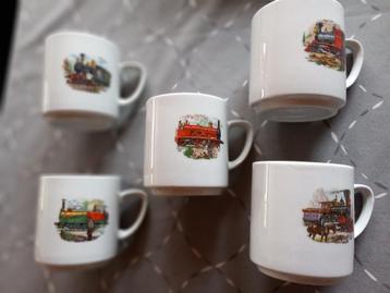 5 Mokken met afbeelding van stoomtrein. beschikbaar voor biedingen