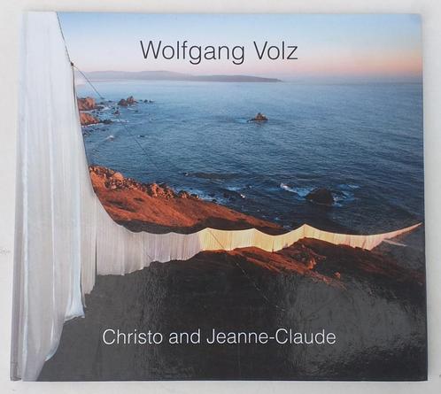 Christo and Jeanne-Claude / Wolfgang Volz - 2012., Boeken, Kunst en Cultuur | Beeldend, Verzenden