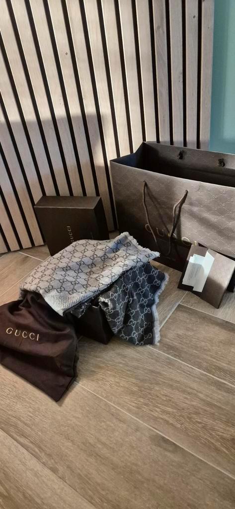 Gucci Sjaal - ECHT Met Factuur, Kinderen en Baby's, Babyparken, Zo goed als nieuw, Ophalen of Verzenden