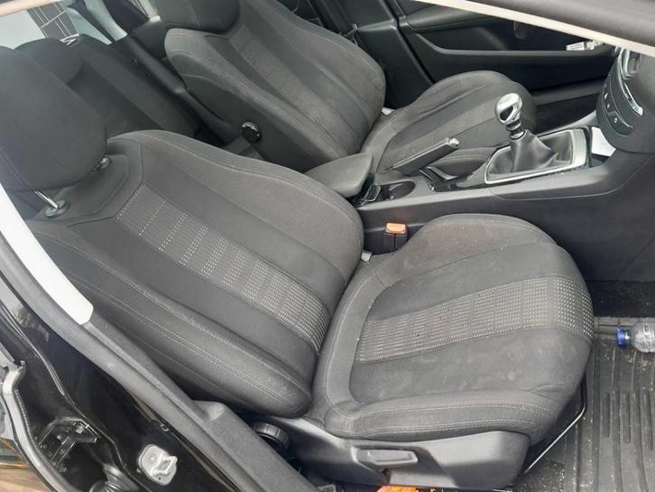 STOEL RECHTS VOOR Peugeot 308 SW (L4 / L9 / LC / LJ / LR), Auto-onderdelen, Interieur en Bekleding, Peugeot, Gebruikt