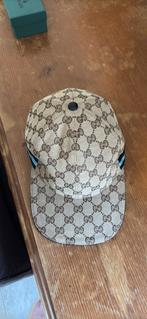 Gucci pet, Ophalen, Pet