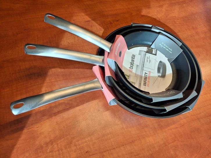 Brabantia Pan, bakpan, braadpan, antiaanbakpan, koekenpan, Huis en Inrichting, Keuken | Potten en Pannen, Nieuw, Pannenset, Aluminium