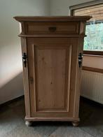 Antiek grenenhouten kastje, zeer fijn uitgewerkt, Antiek en Kunst, Antiek | Meubels | Kasten, Ophalen