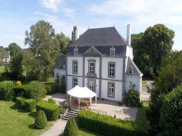 Maison à vendre à Mettet, 10 chambres beschikbaar voor biedingen