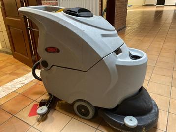 schrobzuigmachine beschikbaar voor biedingen
