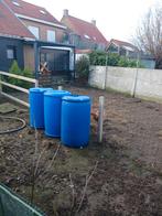 Blauwe watertonnen, Ophalen