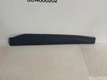 Audi Q4 e-Tron Rechter voor achter deurlijst 89A853970A 960A beschikbaar voor biedingen