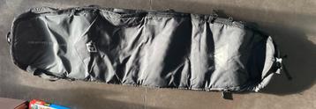 Boardbag (max 4 boards) Creatures - 7'1"  beschikbaar voor biedingen
