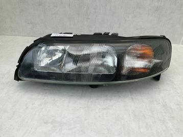 KOPLAMP VOLVO V60 89007897 8693547 LINKS VO-8546 beschikbaar voor biedingen