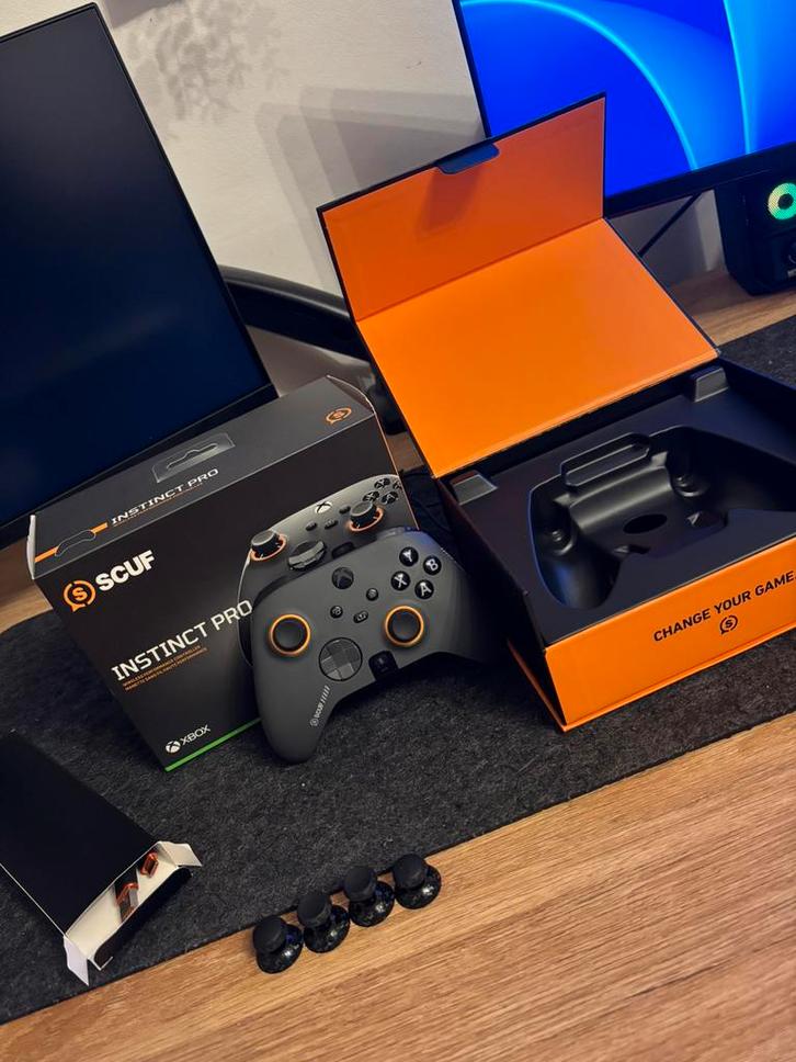 Manette Scuf instinct pro, Games en Spelcomputers, Spelcomputers | Xbox One, Zo goed als nieuw, Xbox One X, Ophalen