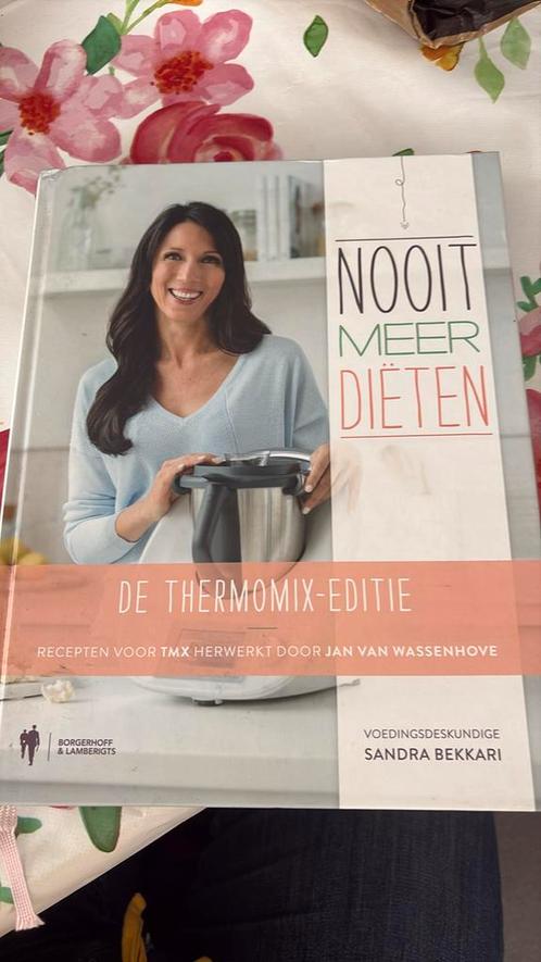 Sandra Bekkari - Nooit meer diëten, de Thermomix-editie, Boeken, Kookboeken, Zo goed als nieuw, Verzenden