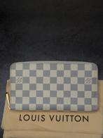 Portefeuille zippé monogramme Louis Vuitton, Bijoux, Sacs & Beauté, Porte-monnaie & Portefeuilles, Enlèvement, Neuf
