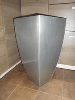 Hoge metalen bloembak, Ophalen, Zo goed als nieuw, 60 cm of meer