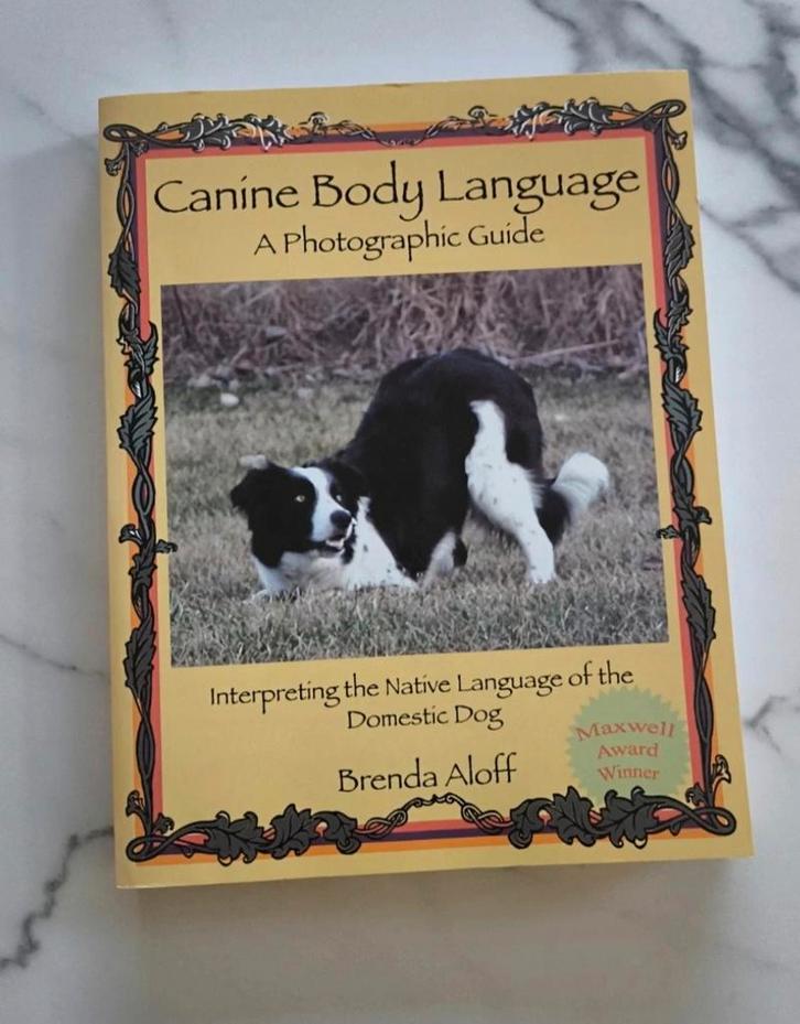 Canine Body Language – Brenda Aloff (Engelstalige fotogids), Boeken, Dieren en Huisdieren, Zo goed als nieuw, Honden, Ophalen of Verzenden