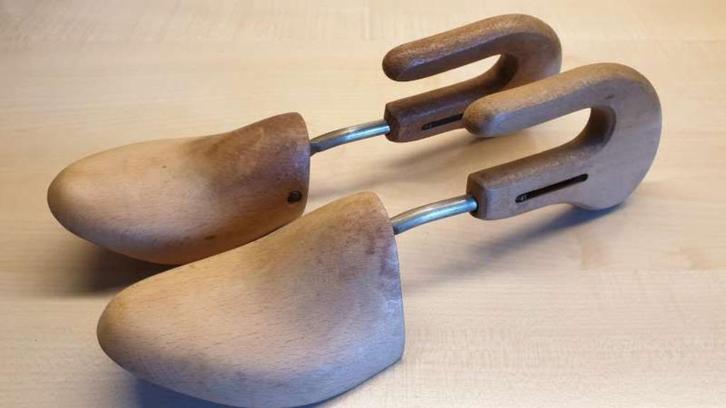 1 paar vintage, retro houten verstelbare pasvormen schoenen, Kleding | Heren, Schoenen, Ophalen
