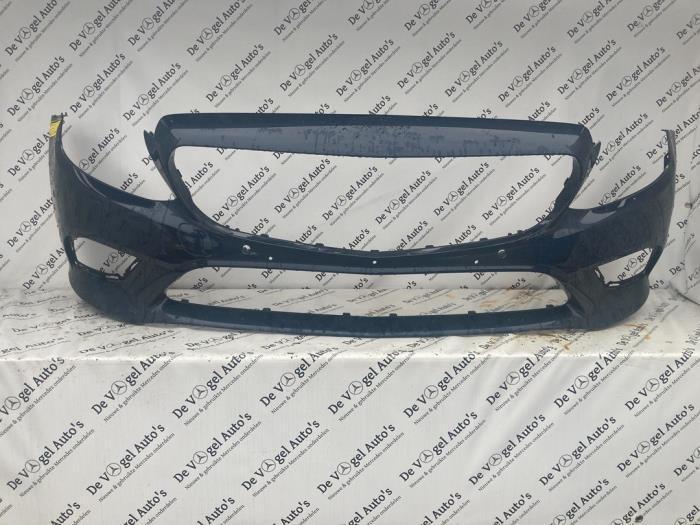 Voorbumper van een Mercedes C-Klasse, Auto-onderdelen, Carrosserie, Bumper, Mercedes-Benz, Gebruikt, 3 maanden garantie, Ophalen of Verzenden