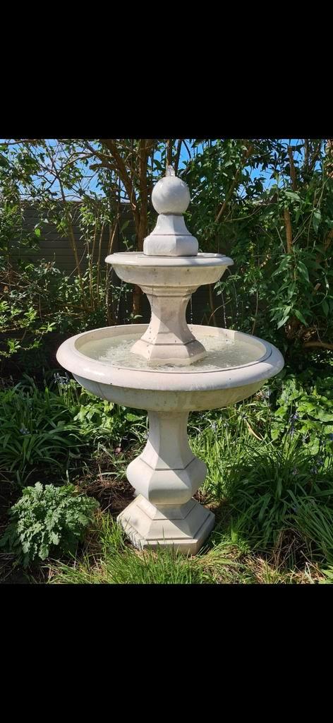 Fontein in beton, heel degelijk!, Tuin en Terras, Waterpartijen en Fonteinen, Fontein, Beton, Ophalen