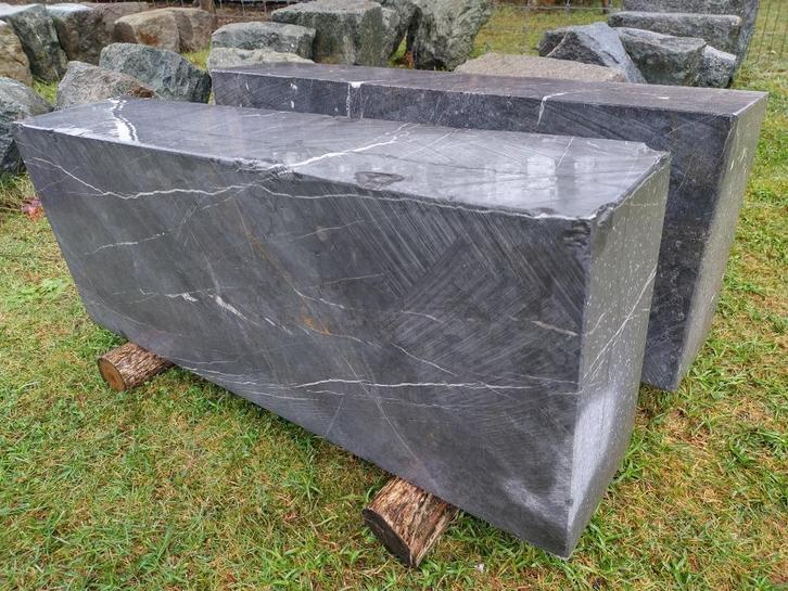 Blauwe steen/arduin/marmer of kwartsiet (?) - vorstbestendig, Tuin en Terras, Bielzen en Borduren, Zo goed als nieuw, Border, Natuursteen