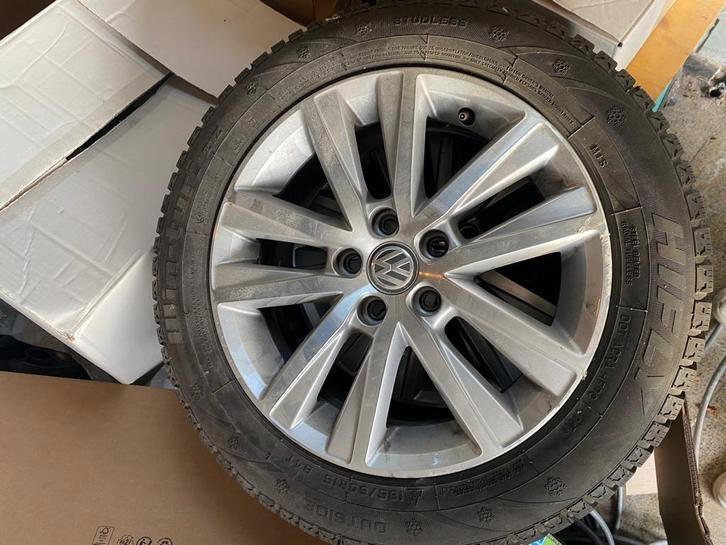 Originele VW Polo '17-'22 Audi A1 Skoda Fabia met winterband, Auto-onderdelen, Banden en Velgen, Banden en Velgen, Winterbanden