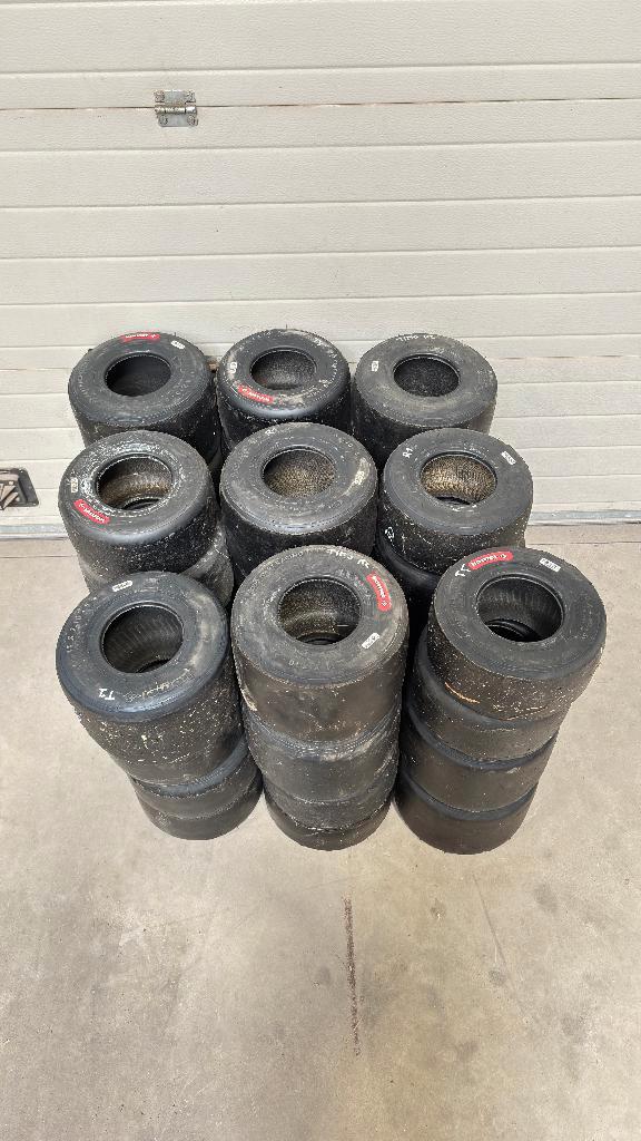 Pneus de karting neuf et occasion roulé 15 tours max, Sport en Fitness, Karting, Zo goed als nieuw, Kart, Ophalen