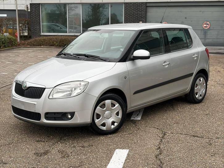 Skoda Fabia 1.2i prêt à immatriculer - 130 000km - Carplay, Autos, Skoda, Particulier, Fabia, ABS, Airbags, Air conditionné, Android Auto
