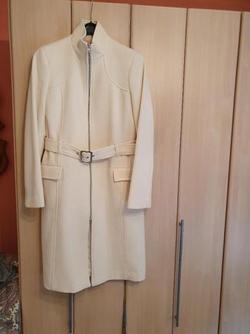 Manteau femme taille  42 beschikbaar voor biedingen