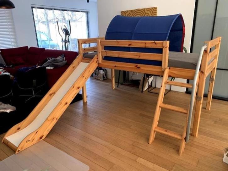 Lit mi-hauteur FLEXA CLASSIC naturel & toboggan, Kinderen en Baby's, Kinderkamer | Stapelbedden en Hoogslapers, Ophalen