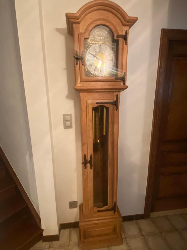 Houten staande klok, Ophalen