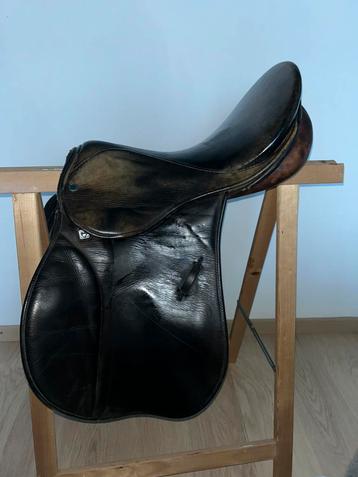 Spring zadel 17,5 inch beschikbaar voor biedingen