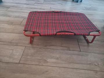 Lit pour chien, lit de camp, pliable H 15 cm, longueur 82 cm, Enlèvement ou Envoi, Comme neuf