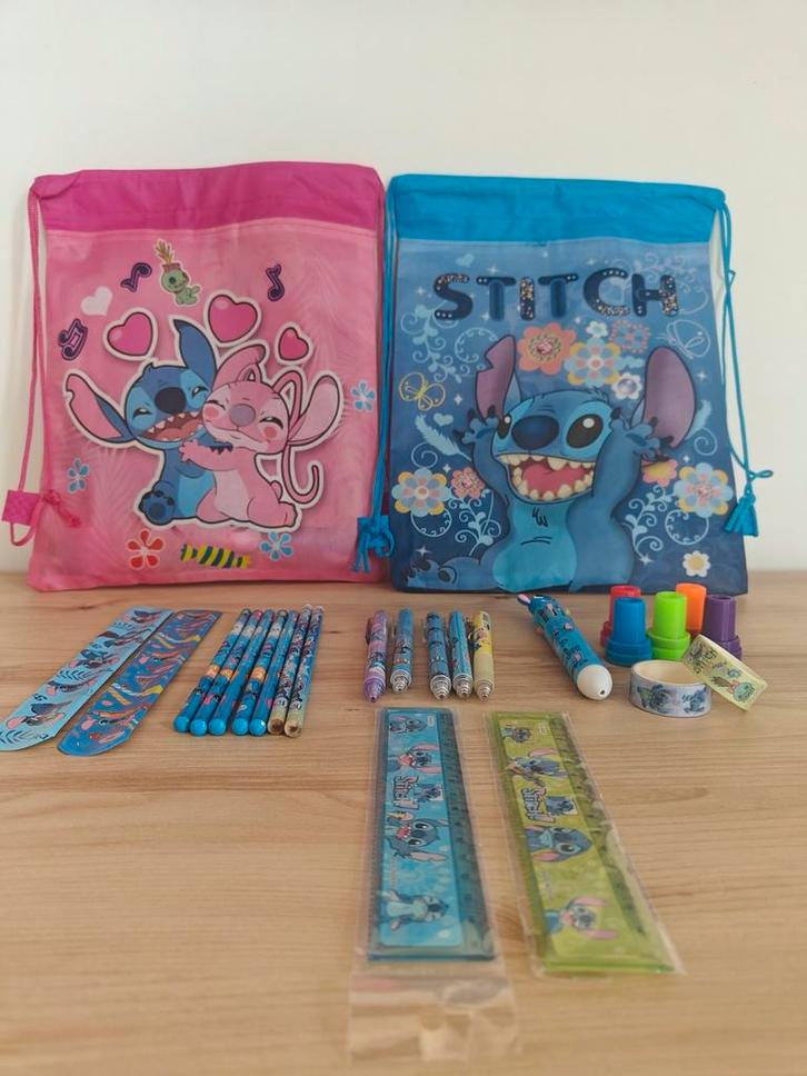 Lilo & stitch 25-delige schoolset met turnzak blauw of roze, Diversen, Schoolbenodigdheden, Zo goed als nieuw, Ophalen of Verzenden