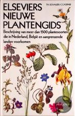 boek: Elseviers nieuwe plantengids + Vlindergids, Boeken, Natuur, Ophalen of Verzenden, Zo goed als nieuw, Natuur algemeen