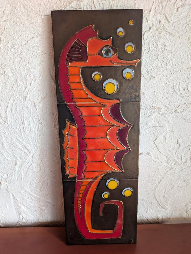 Uniek Vintage Keramiek Wandpaneel- Zeepaardje- jaren '60-, Antiquités & Art, Antiquités | Assiettes décoratives & Carrelages, Enlèvement ou Envoi
