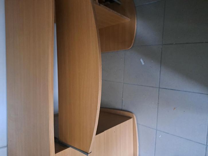 Bureau, Huis en Inrichting, Kasten | Kleerkasten, Zo goed als nieuw, Ophalen