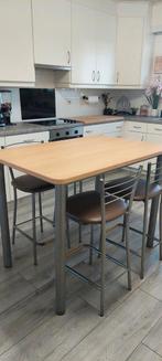 €200 Tafel en 4 barstoelen. 1,20 lengte, 80cm breed., Ophalen, Zo goed als nieuw