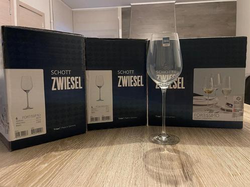 18 nieuwe wittewijnglazen kristal Schott Zwiesel, Verzamelen, Glas en Drinkglazen, Nieuw, Overige typen, Ophalen