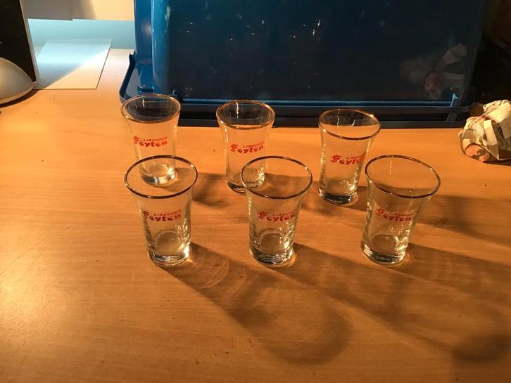 Borrelglaasjes, Huis en Inrichting, Keuken | Servies, Gebruikt, Glas of Glazen, Ophalen of Verzenden