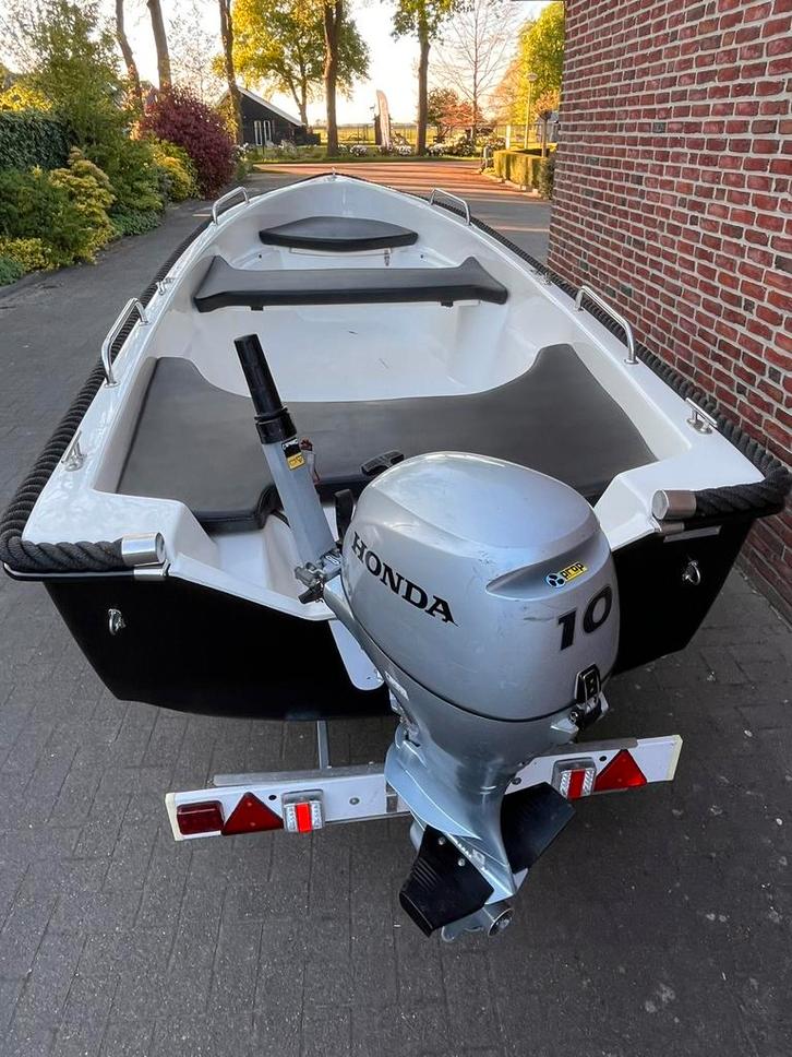 Hele nette sloep + 10 pk Honda, Watersport en Boten, Vis- en Consoleboten, Zo goed als nieuw, Buitenboordmotor, Ophalen