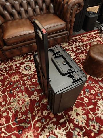Rollende 19" Flight Case (4U) beschikbaar voor biedingen