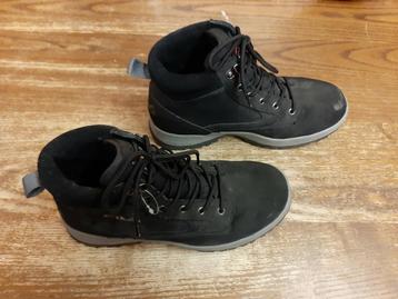 Chaussures de marche FILA noires taille 42