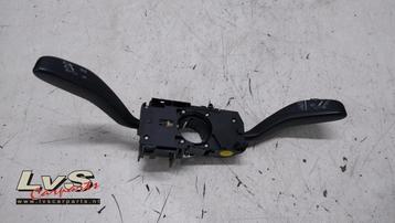 Combischakelaar Stuurkolom van een Volkswagen Polo beschikbaar voor biedingen