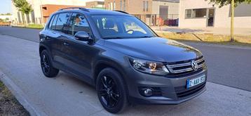 Volkswagen Tiguan 1.4TSI / Pano dak,navi,trekhaak,... beschikbaar voor biedingen