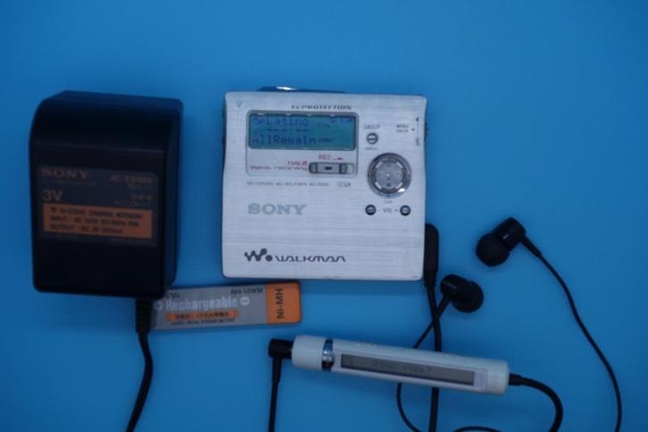 Enregistreur Minidisc Sony MZ-R909, Audio, Tv en Foto, Walkmans, Discmans en Minidiscspelers, Minidisc-recorder, Verzenden