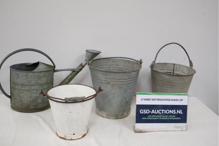 Mix van 2 Zinken Emmers/1 Zinken Gieter/1 Emaillen Emmer, Antiek en Kunst, Curiosa en Brocante, Ophalen of Verzenden