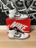 Nike dunk high se chrome maat 44, Kleding | Heren, Schoenen, Wit, Nike, Nieuw, Ophalen of Verzenden