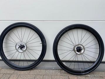 Carbon wielen  beschikbaar voor biedingen