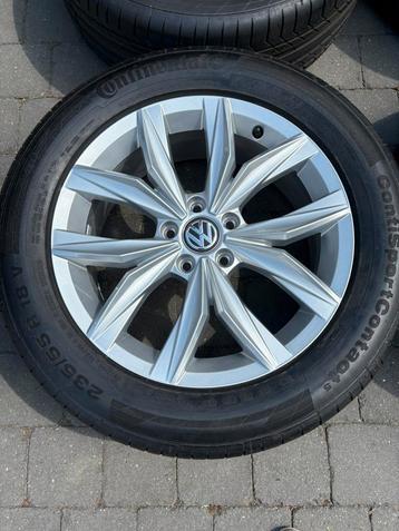 4 jantes alu VW Tiguan II avec 4 pneus Continental 235/55R18 beschikbaar voor biedingen